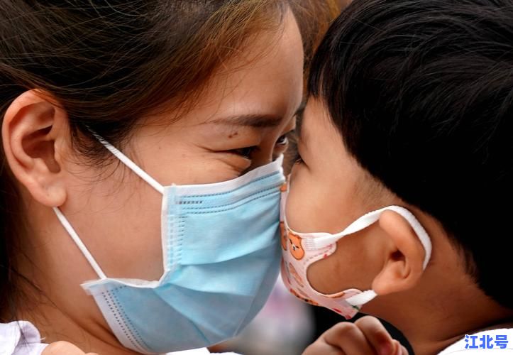 重磅！郑州市昨日解封中高风险地区清零 最新疫情防疫政策调整与出行恢复指南